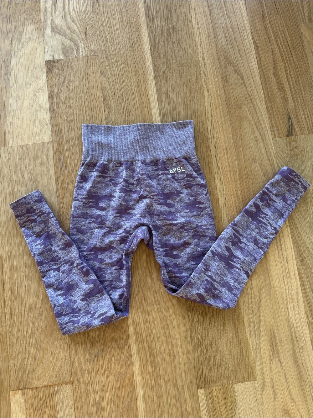 AYBL Purple Camo High-Waist womens workout Leggings size xs